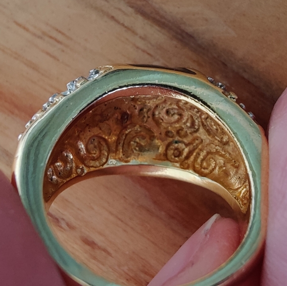Vintage 18K Gold Electroplated Ring - Picture 9 of 12